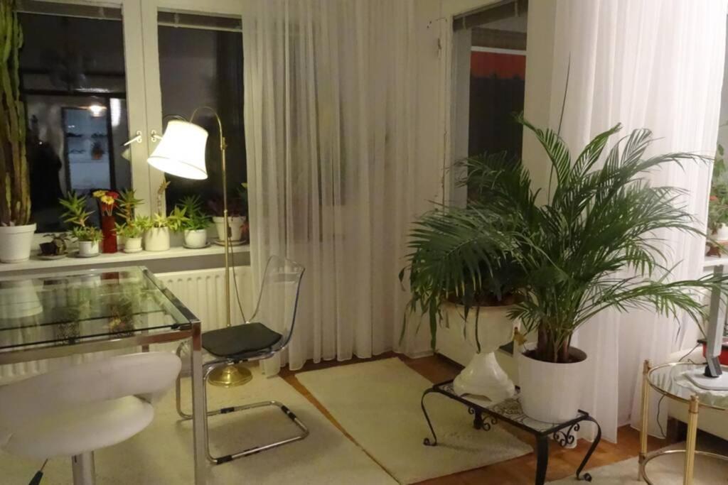 Schoene, Ruhige In Berlin-steglitz Appartamento Berlino